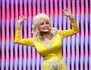 132001612da002 dolly parton